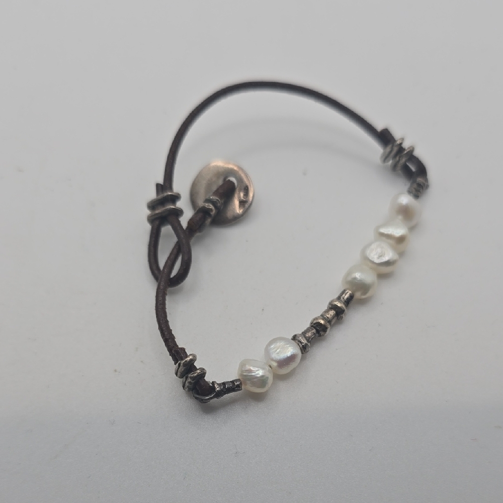 Silpada White Pearl and Silver Bracelet - Picture 5 of 5